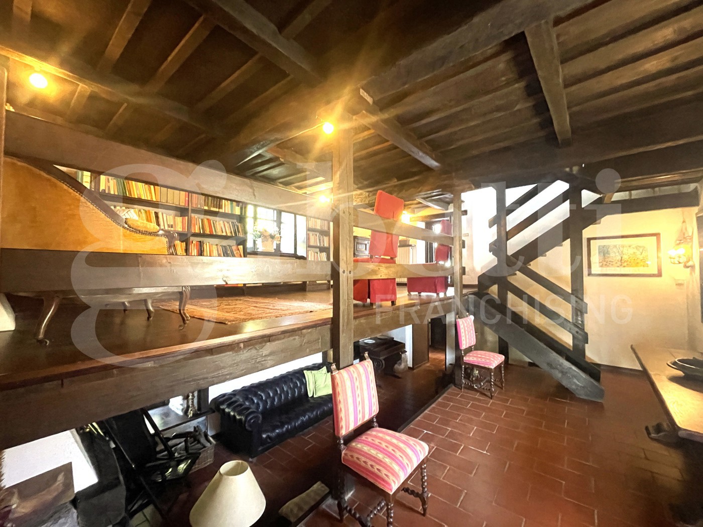 Villa con giardino a Valchiusa