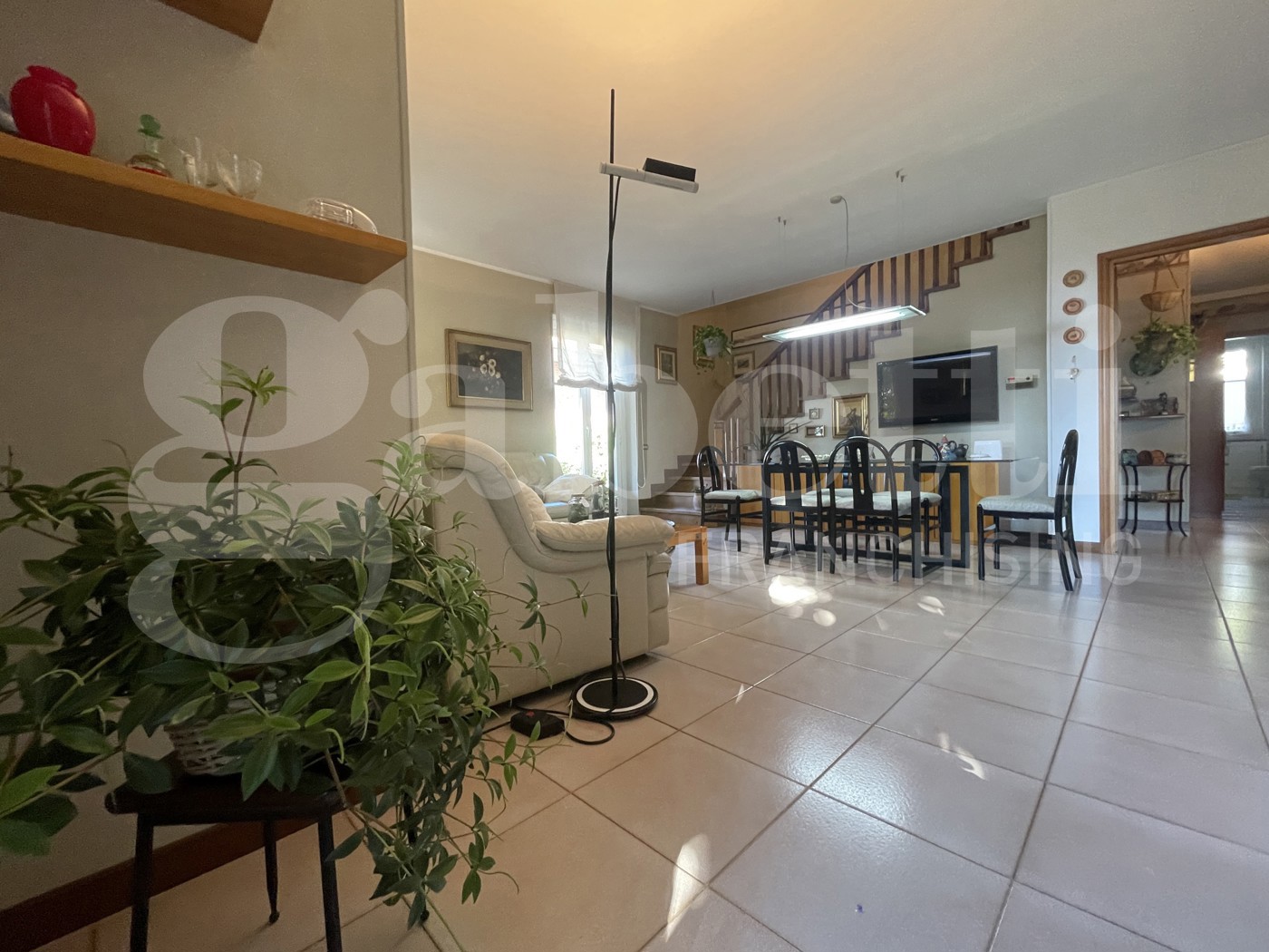 Villa con giardino a Mazz