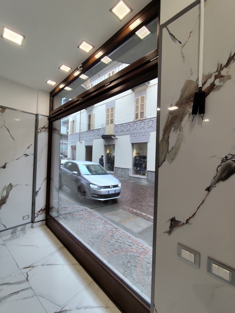 Negozio classe A1 a Caluso