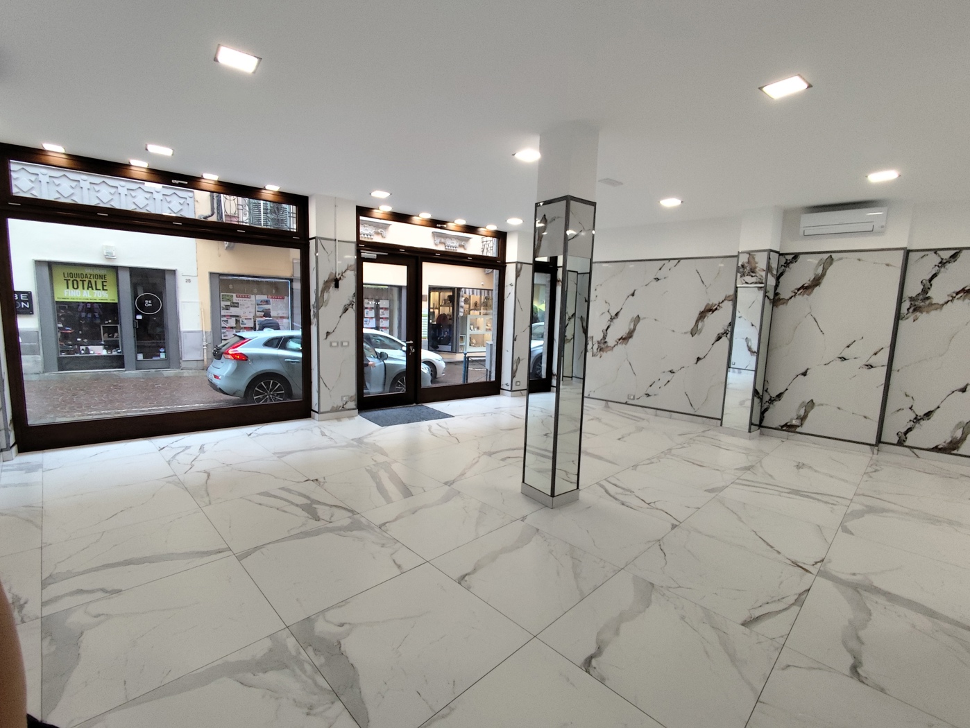 Negozio classe A1 a Caluso