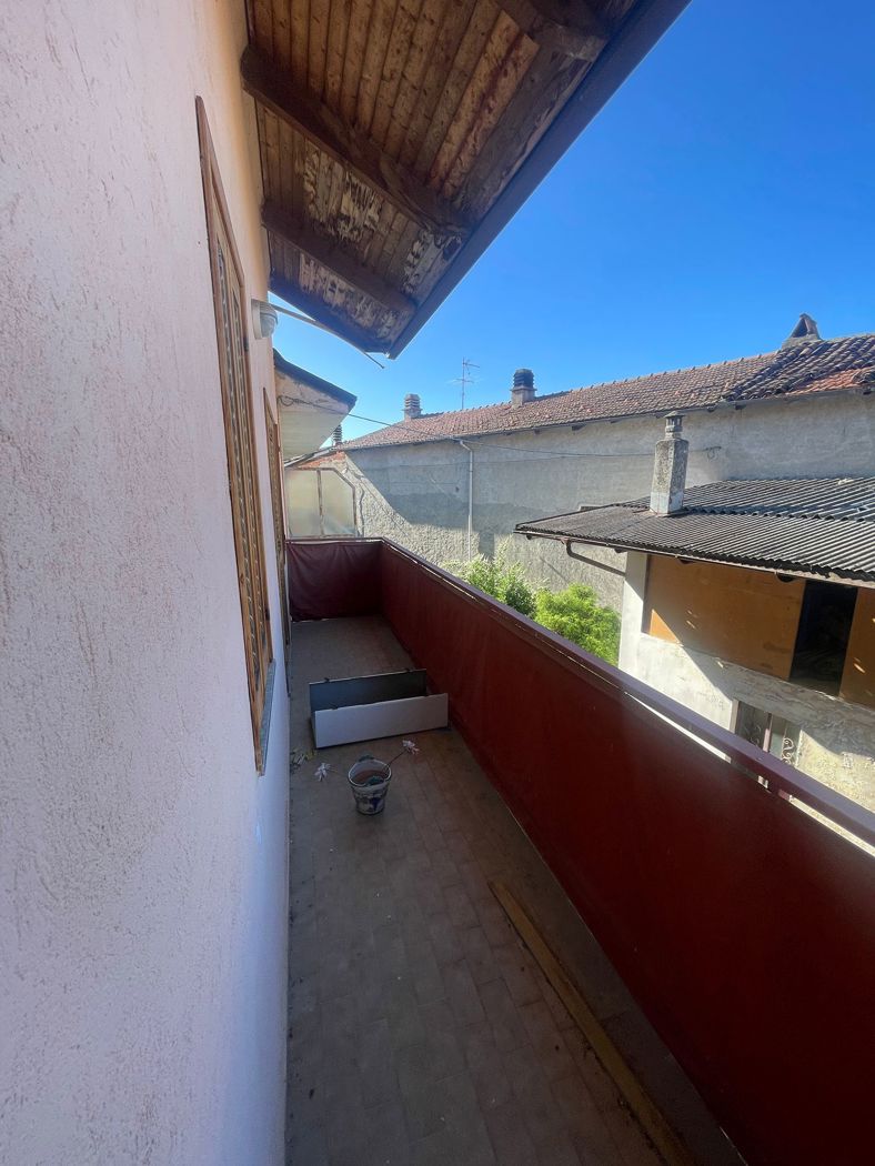 Casa indipendente da ristrutturare a Barone Canavese