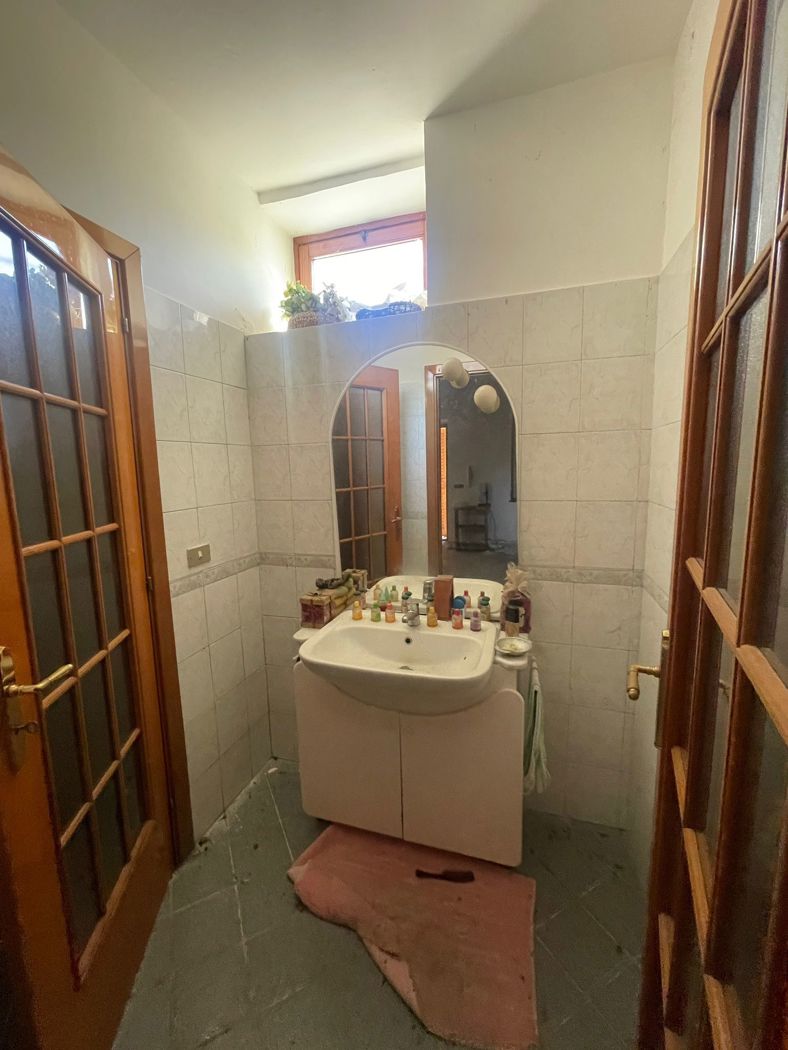 Casa indipendente da ristrutturare a Barone Canavese