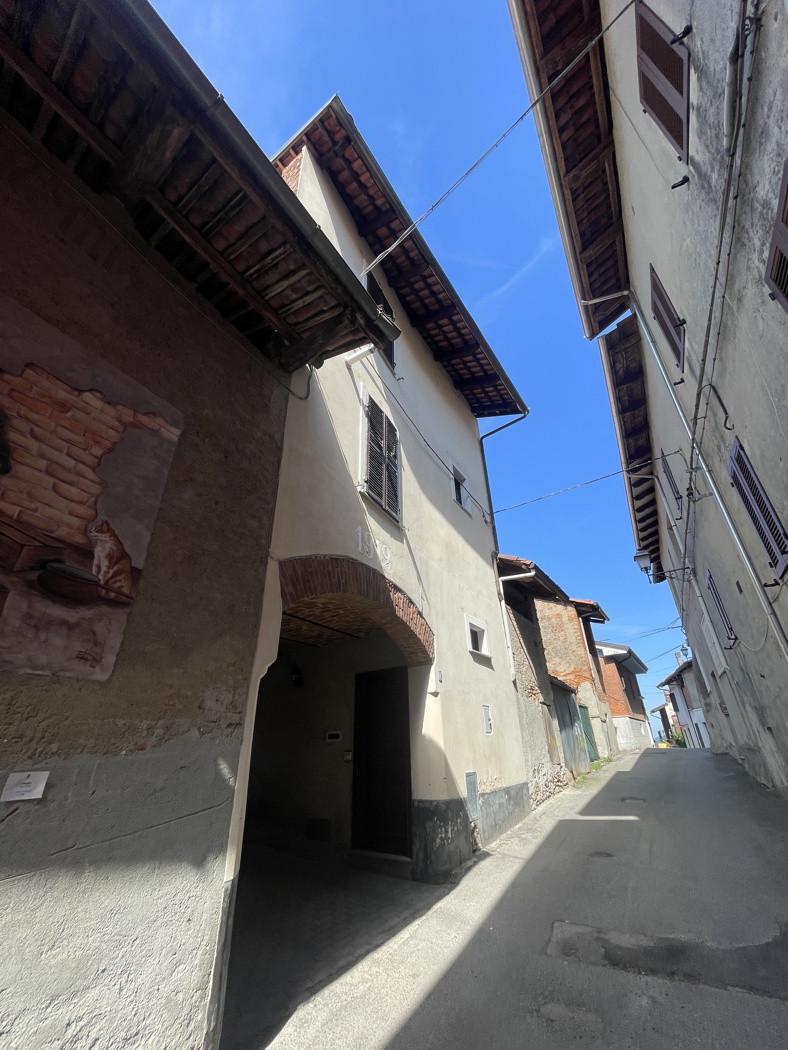 Casa indipendente ristrutturata a Candia Canavese