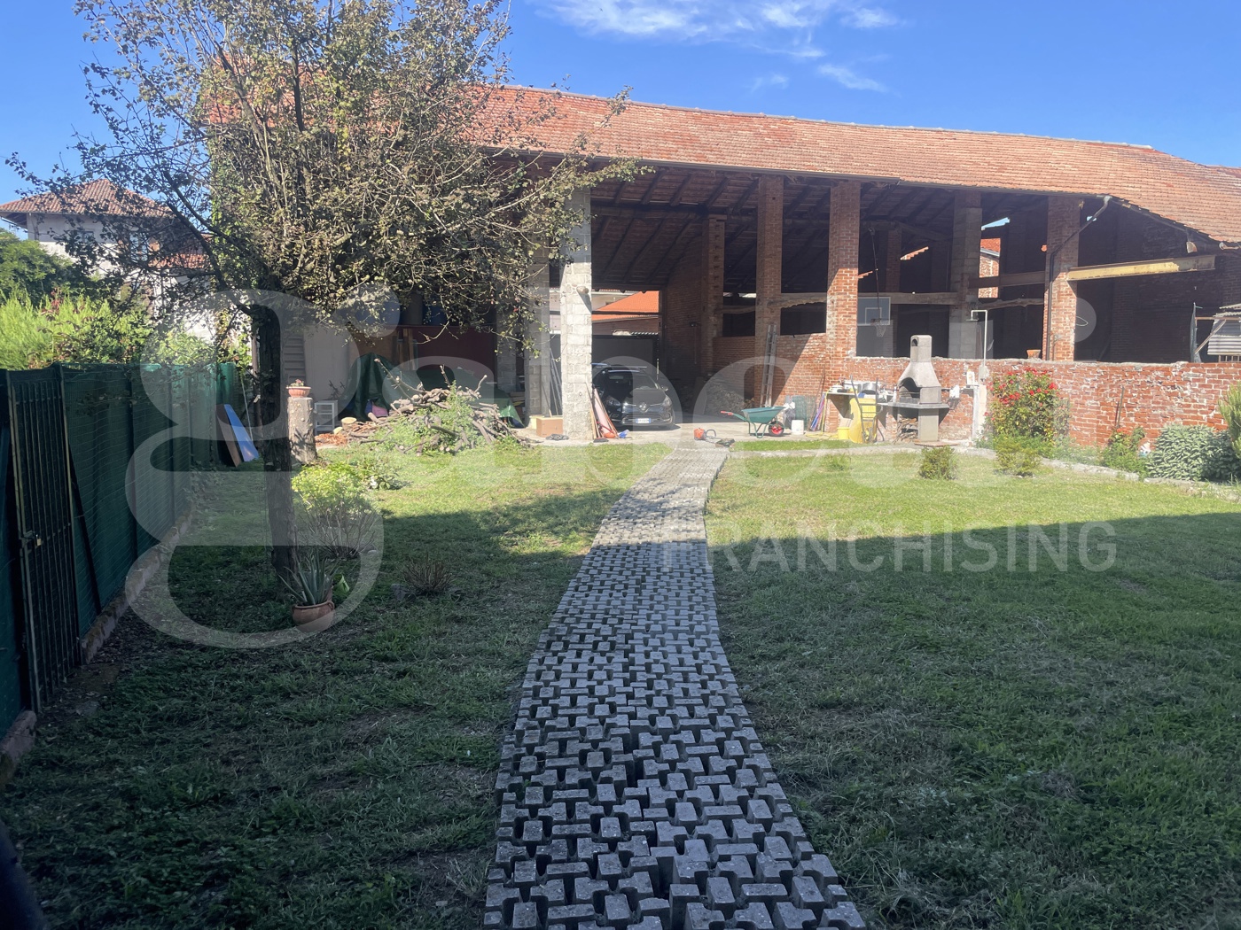 Rustico con giardino a Vische