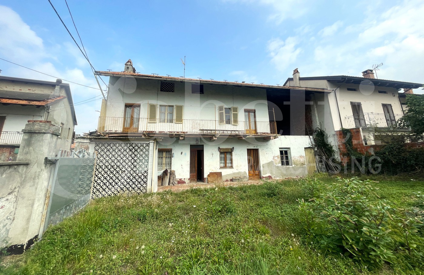 Casa indipendente da ristrutturare a Caluso