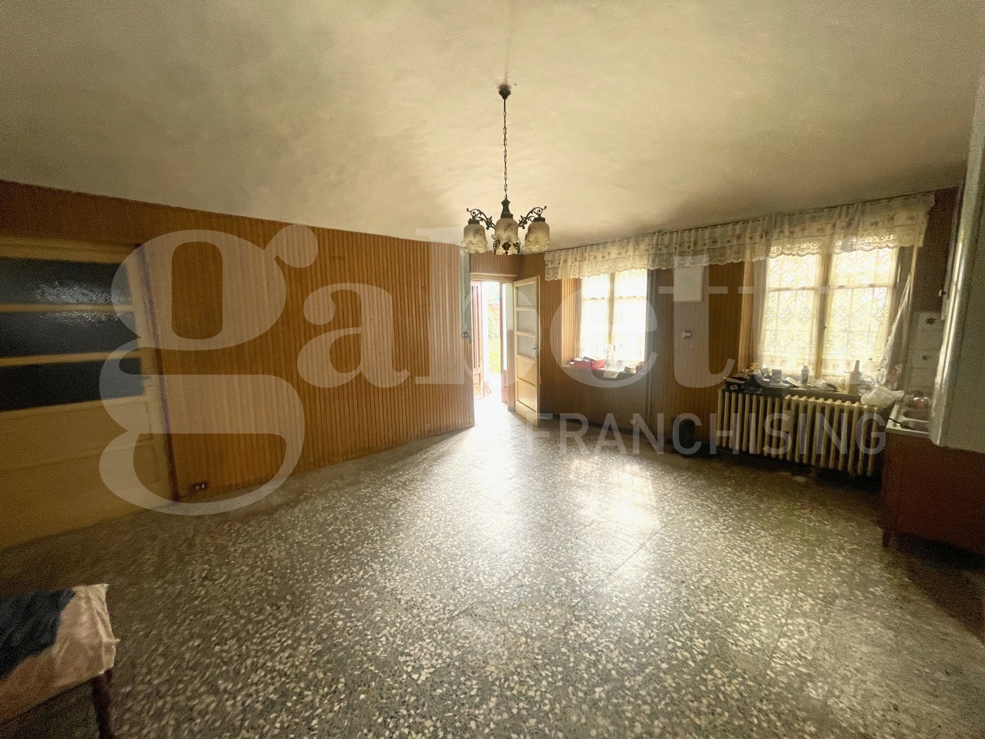 Casa indipendente da ristrutturare a Caluso