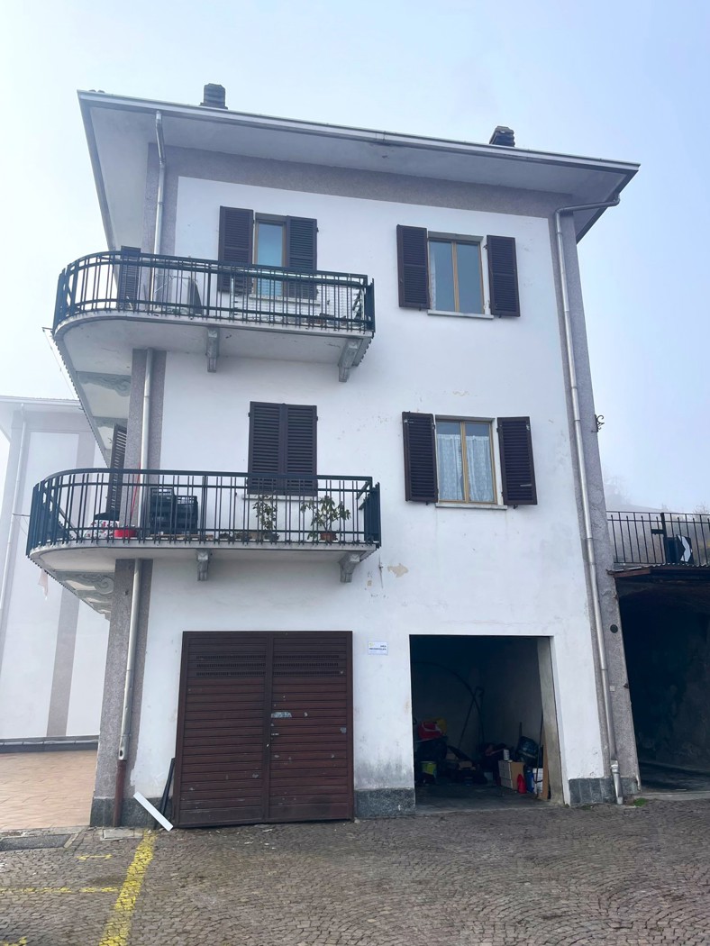 Casa indipendente in vendita a Parella