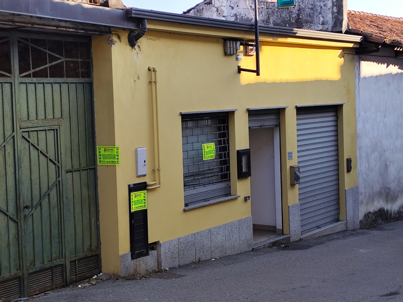 Negozio in vendita a Moncrivello