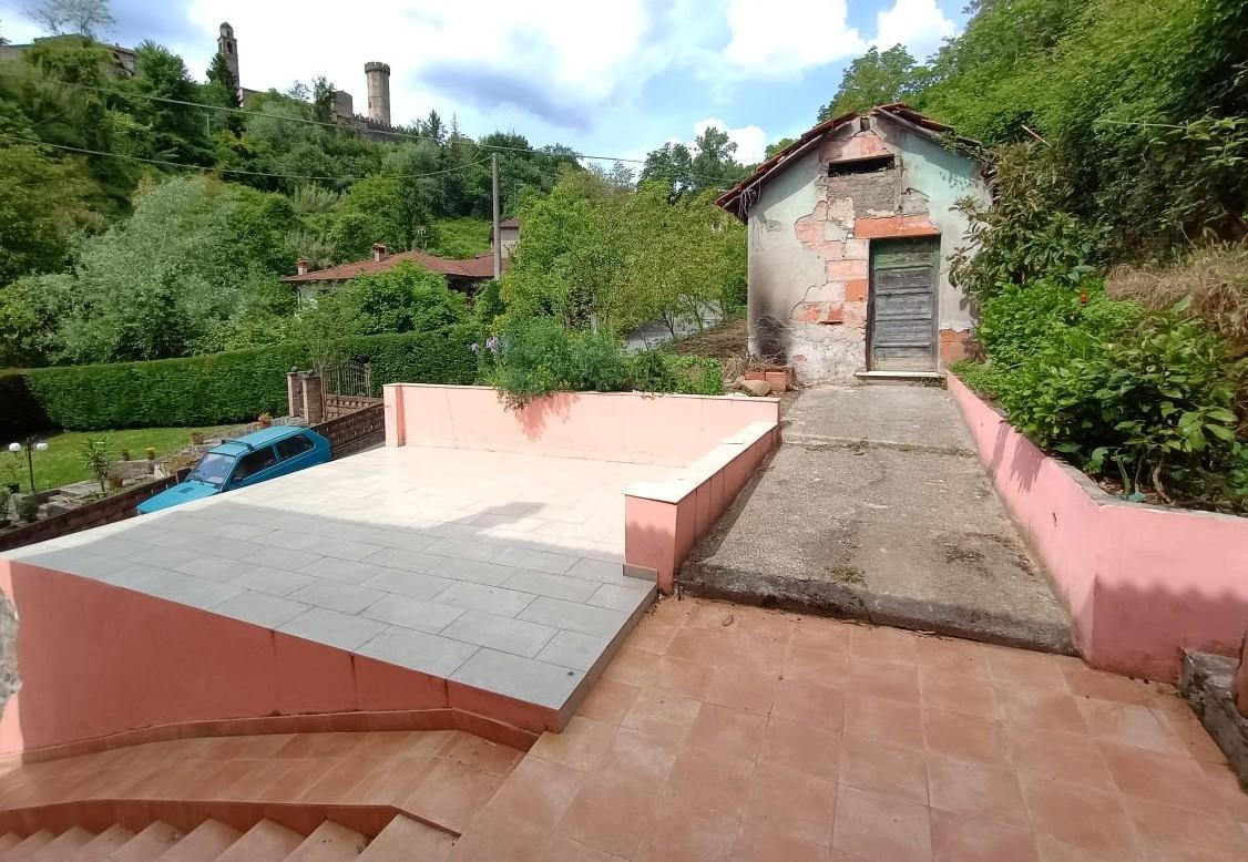 Casa indipendente con giardino, Villafranca in Lunigiana malgrate