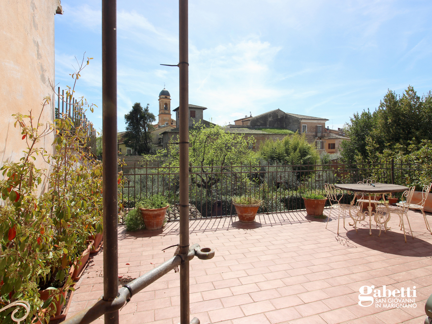 Villa con giardino a San Giovanni in Marignano