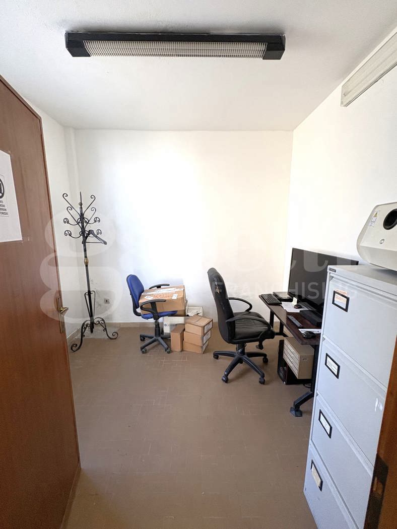 Ufficio in vendita a Licciana Nardi