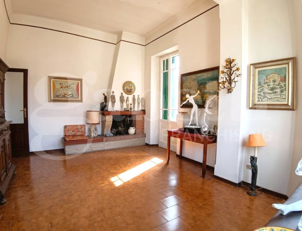 Appartamento in vendita a Carrara