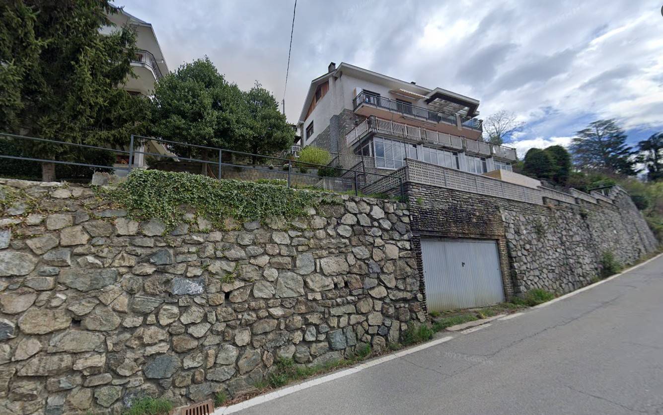 Villa in vendita a Lanzo Torinese, Oviglia