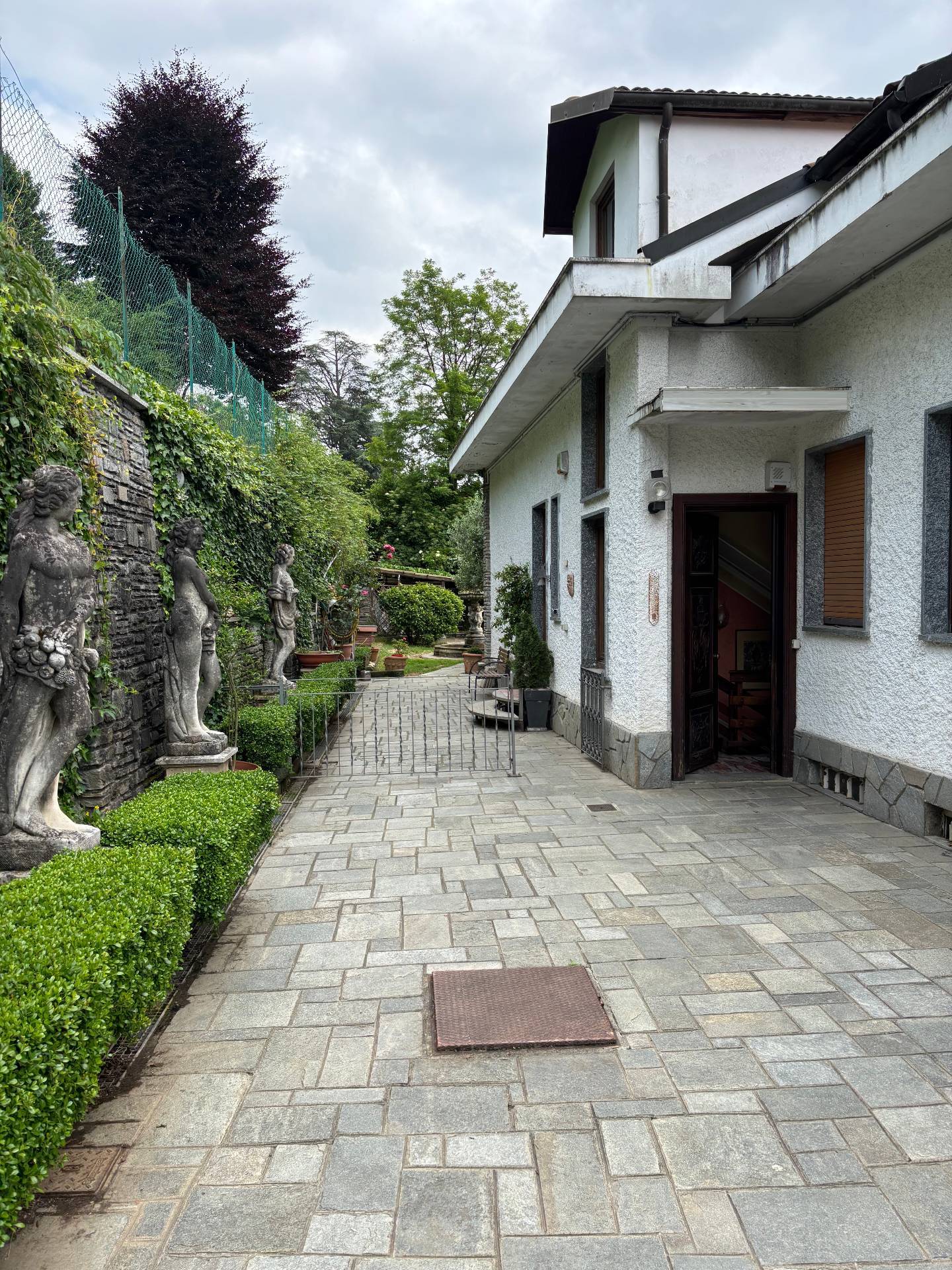 Appartamento in vendita a Lanzo Torinese, Oviglia