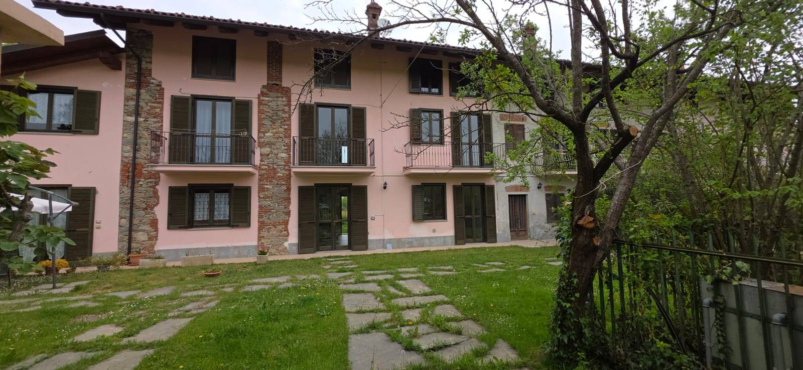 Casa indipendente in affitto a Barbania, Piana