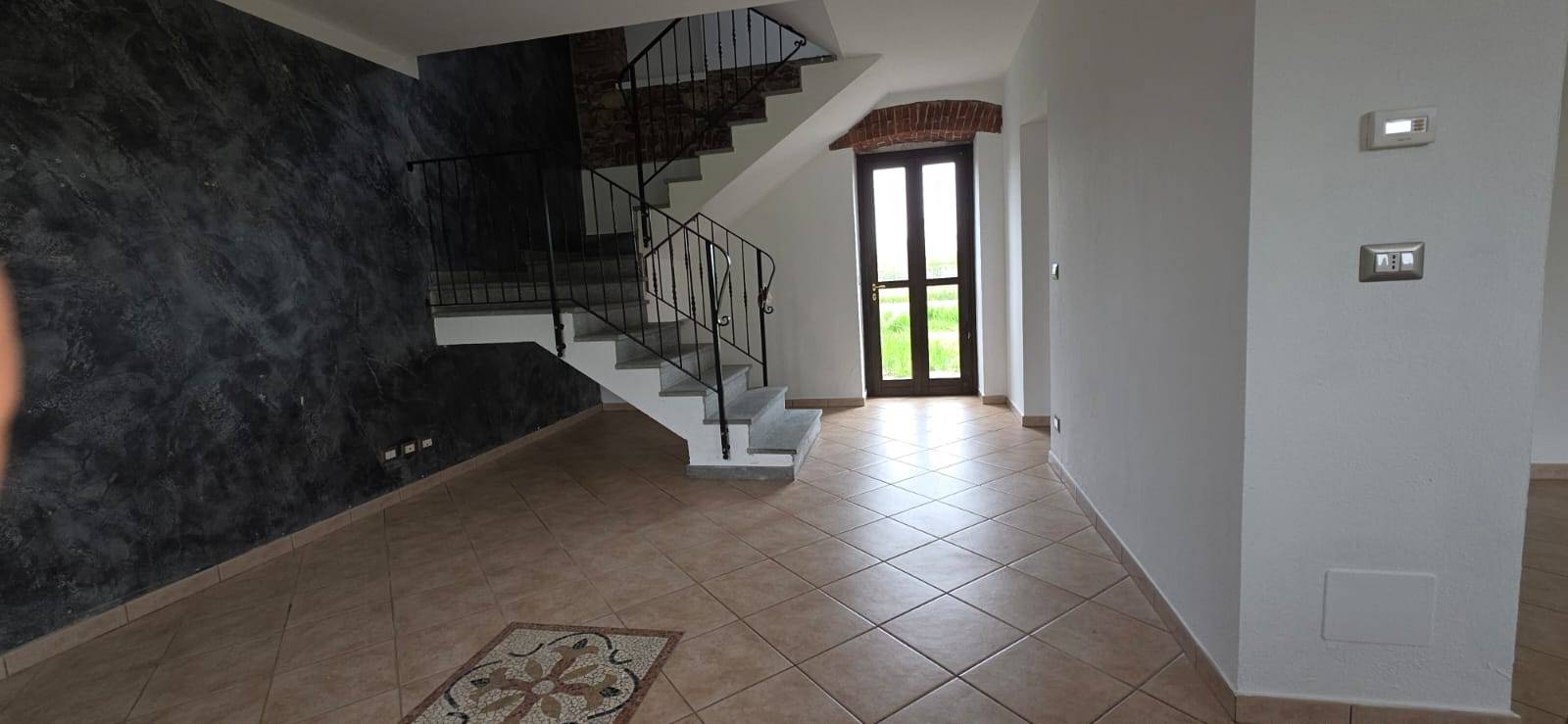 Casa indipendente in affitto a Barbania, Piana