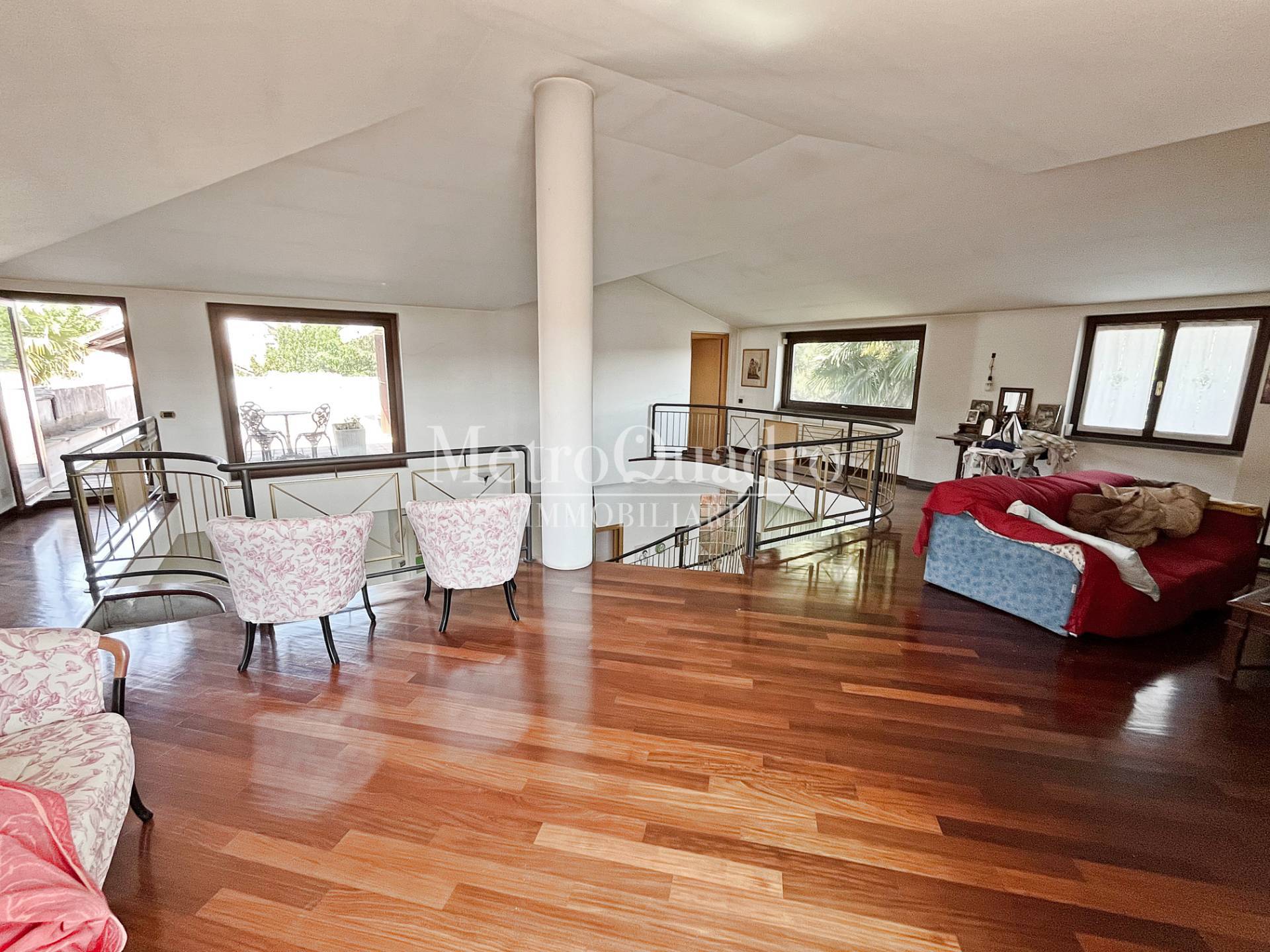 Villa in vendita a Aicurzio