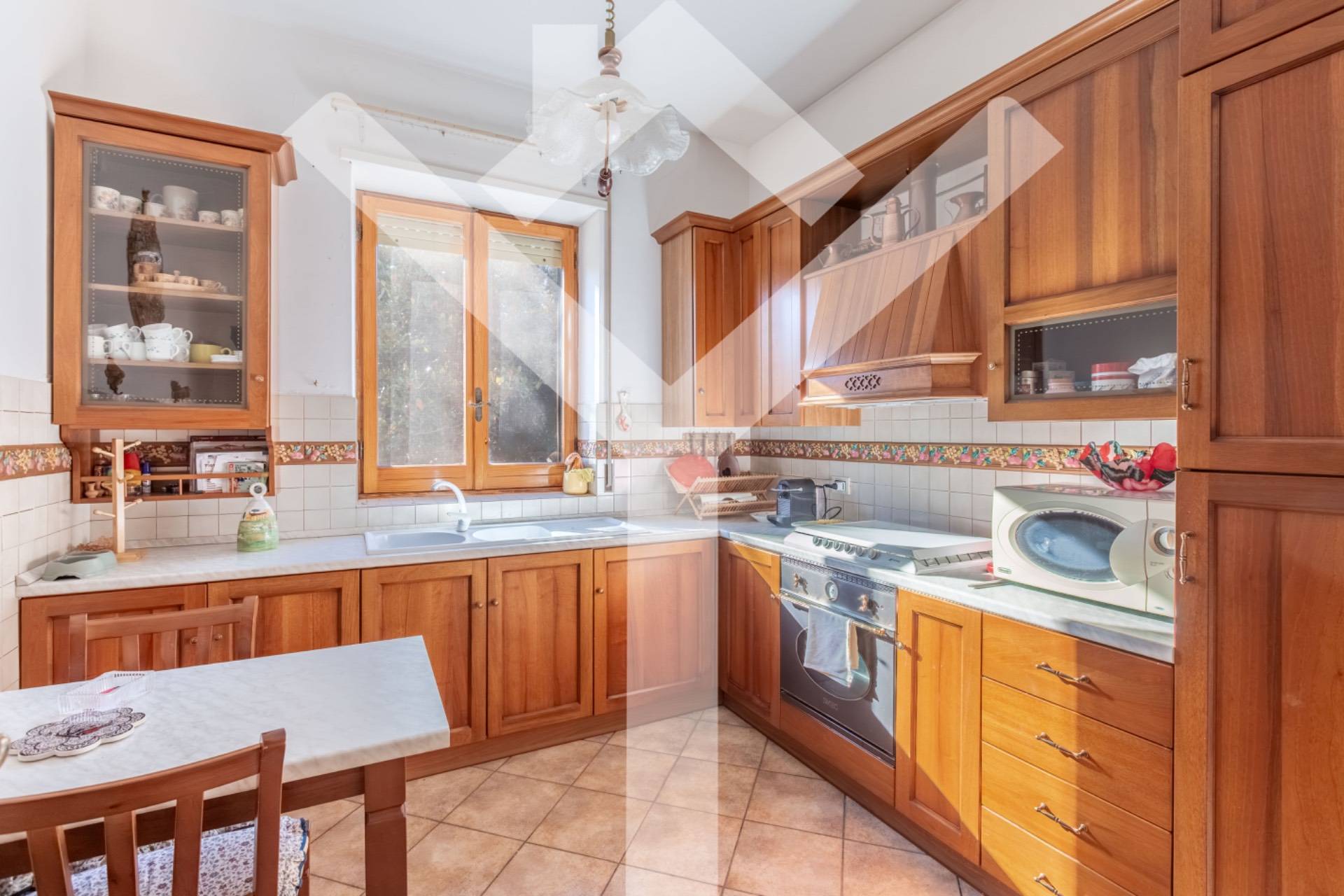 Villa in vendita a Ronciglione, Lago di Vico