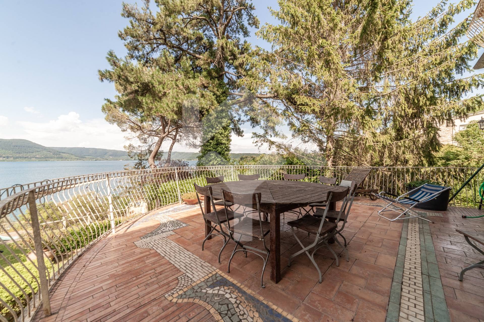 Villa in vendita a Ronciglione, Lago di Vico