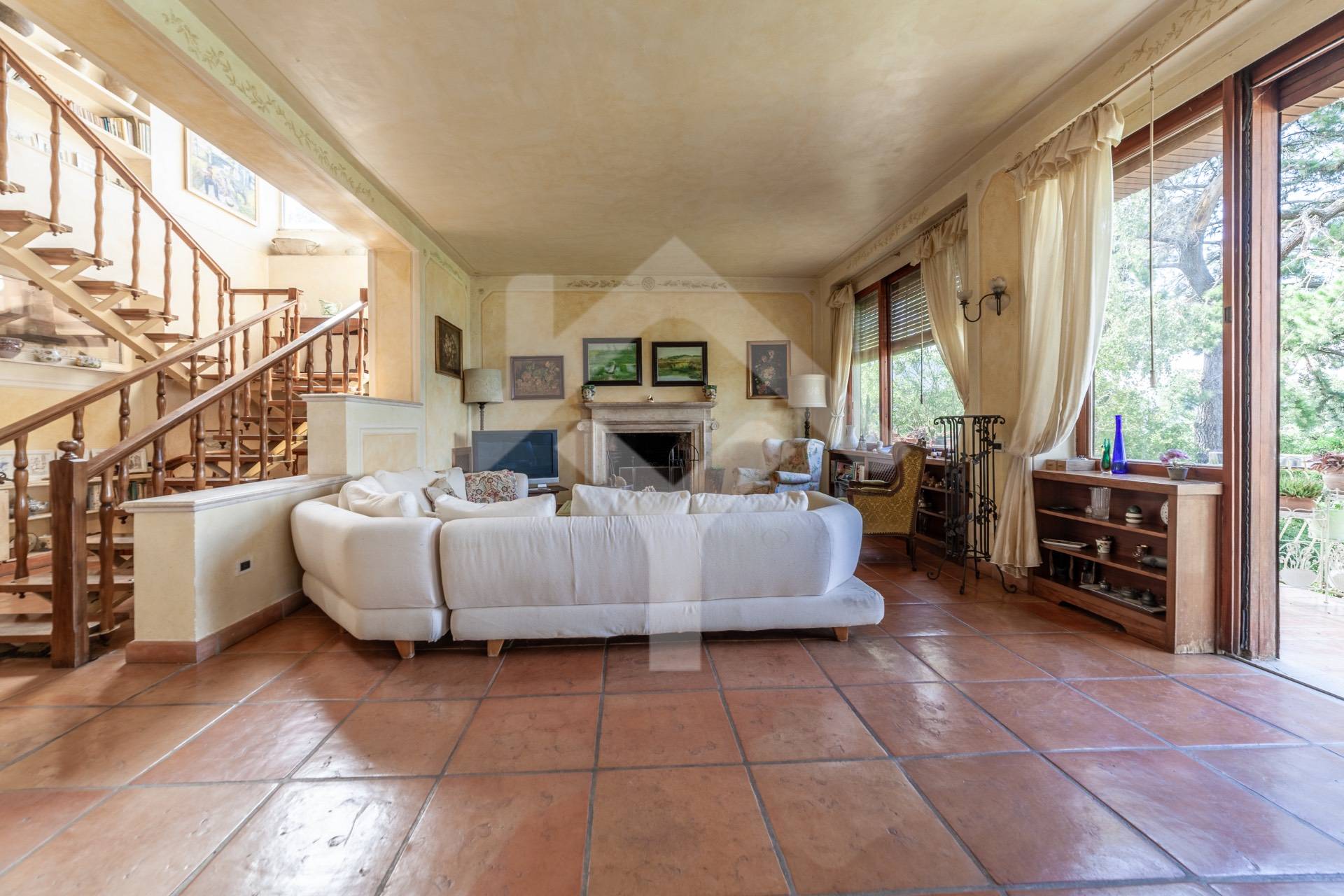 Villa in vendita a Ronciglione, Lago di Vico