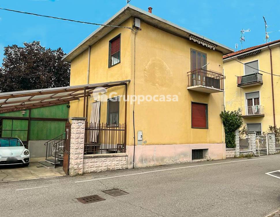Villa in vendita a Marcallo con Casone