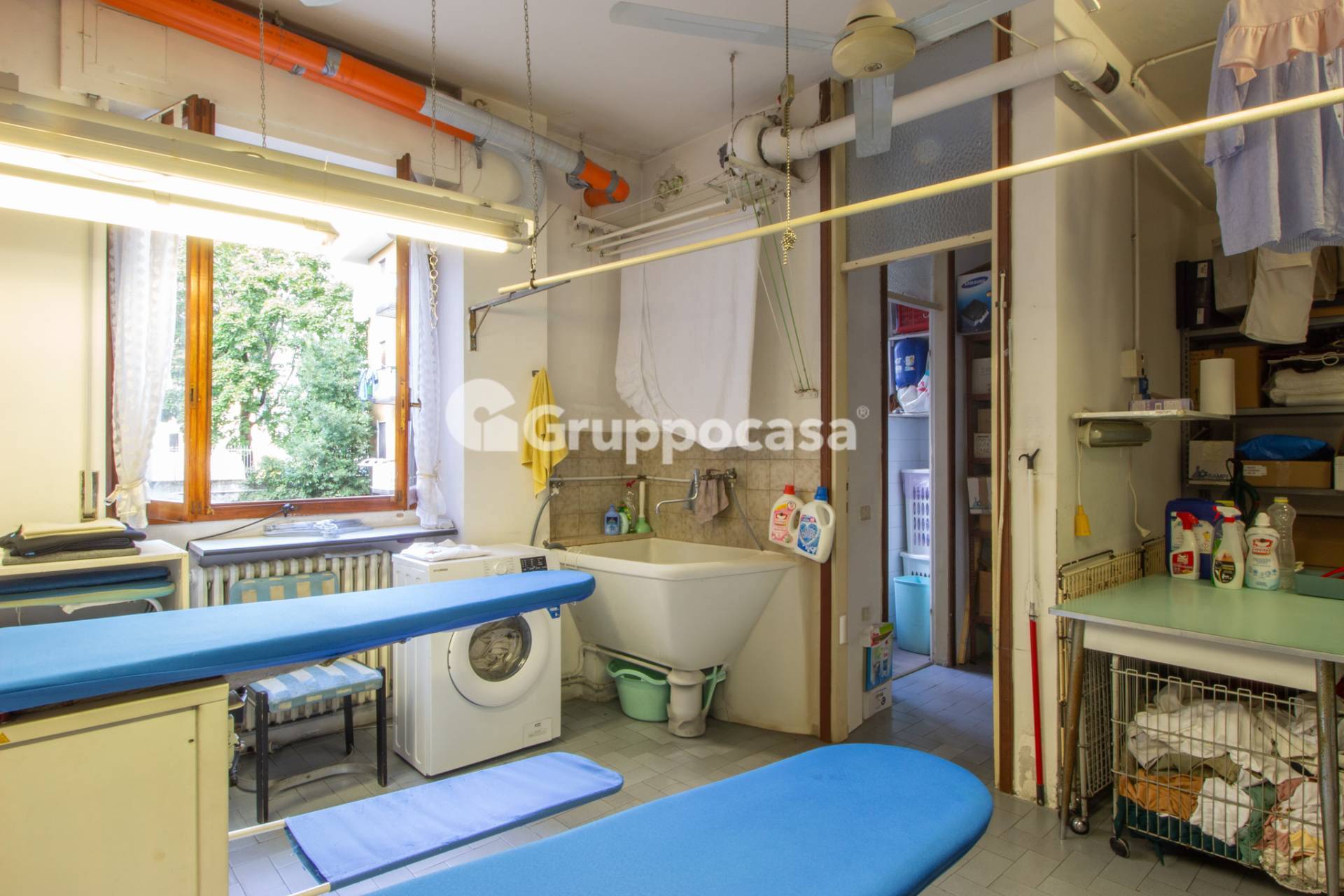 Attivit commerciale in vendita a Magenta