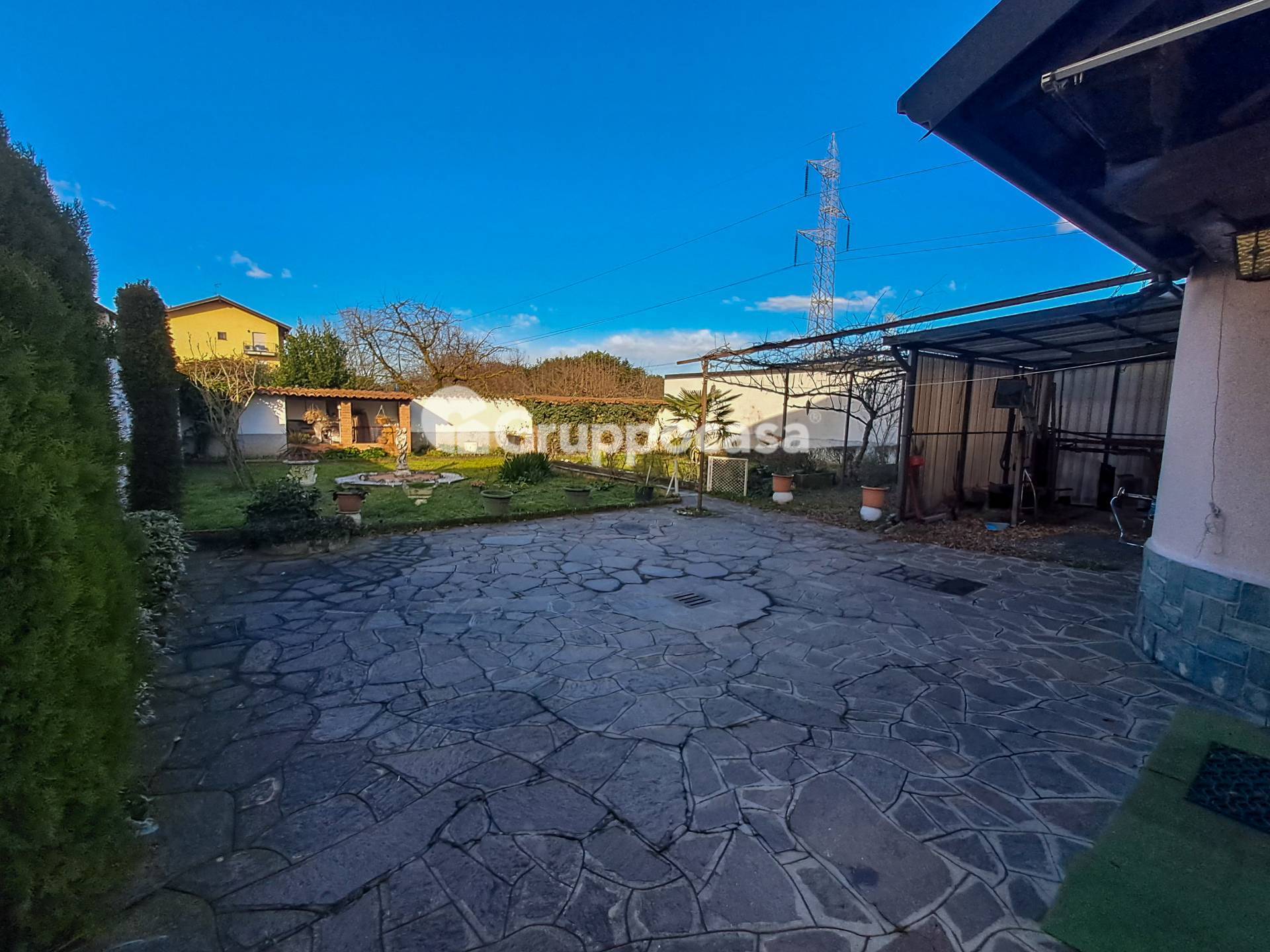 Villa in vendita a Corbetta