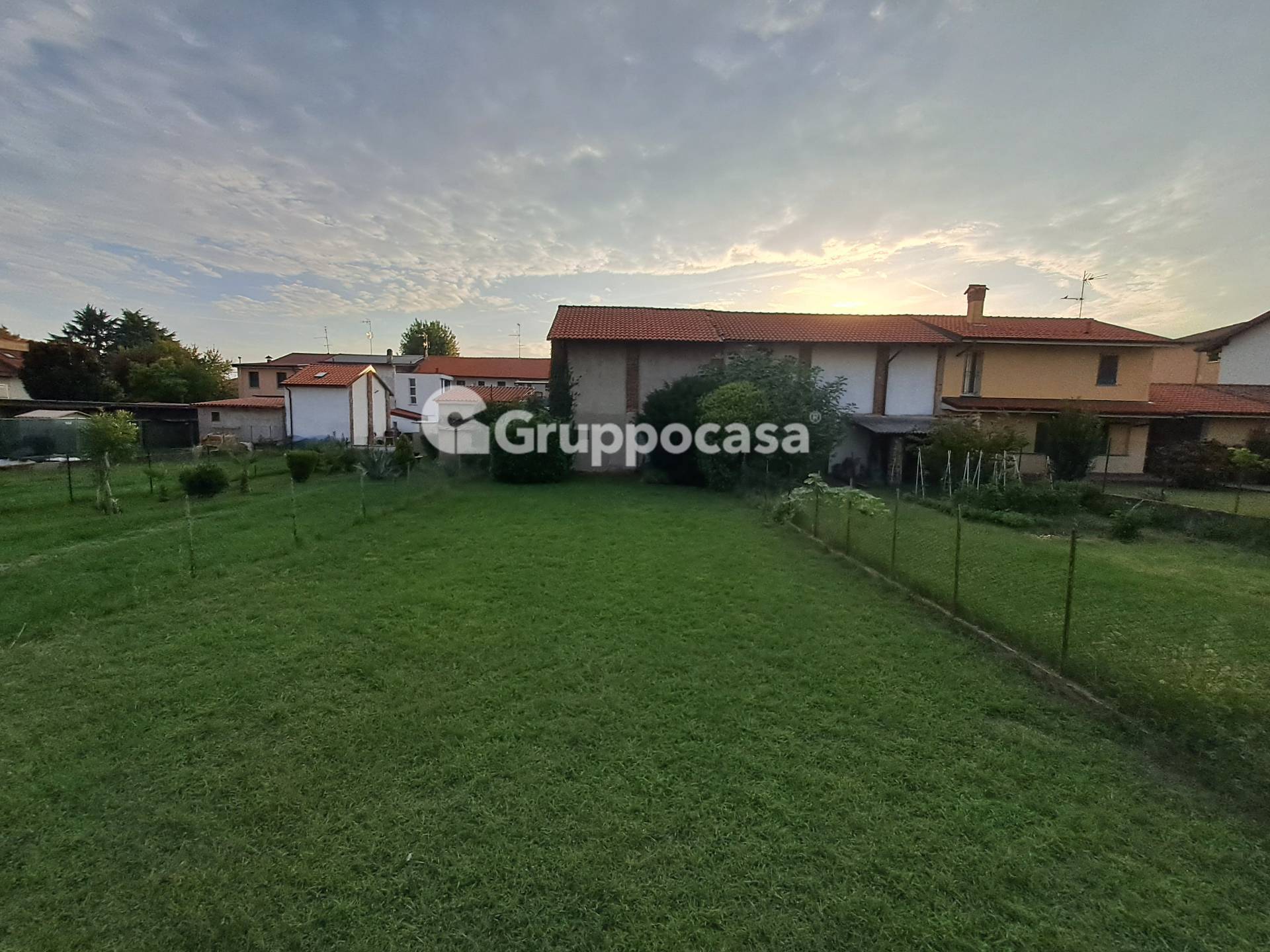 Rustico in vendita a Marcallo con Casone