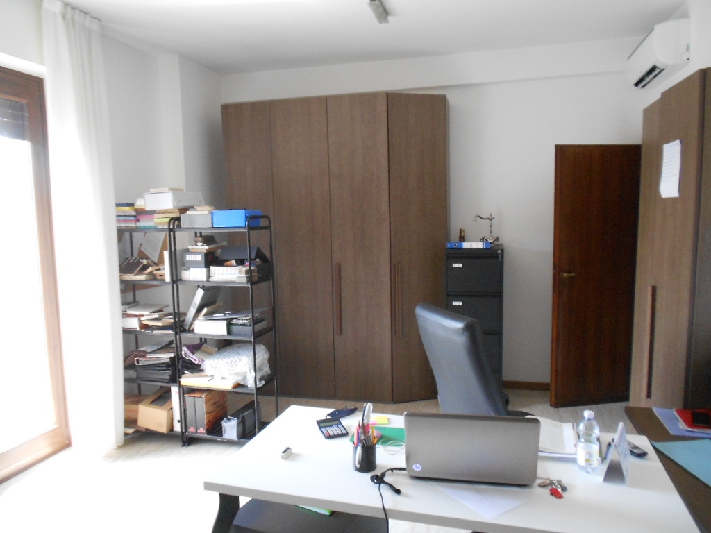 Studio/Ufficio in affitto a Magenta