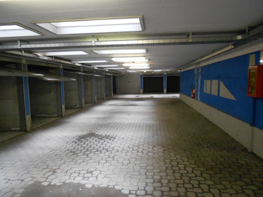 Box o garage in affitto a Magenta