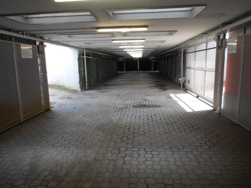 Box o garage in affitto a Magenta