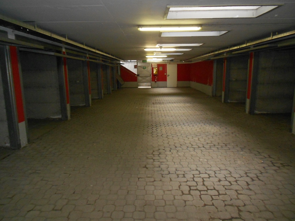 Box o garage in affitto a Magenta