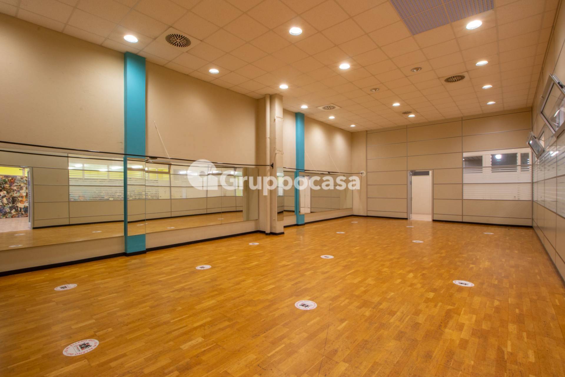 Capannone in vendita a Marcallo con Casone