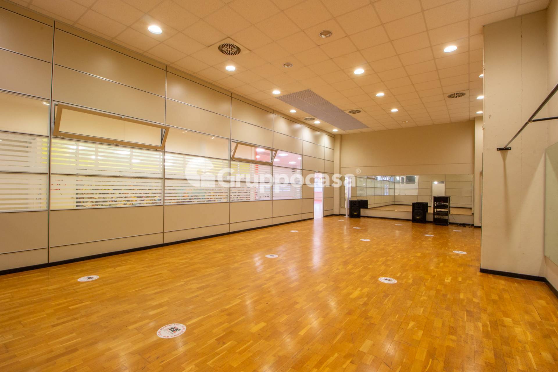 Capannone in vendita a Marcallo con Casone