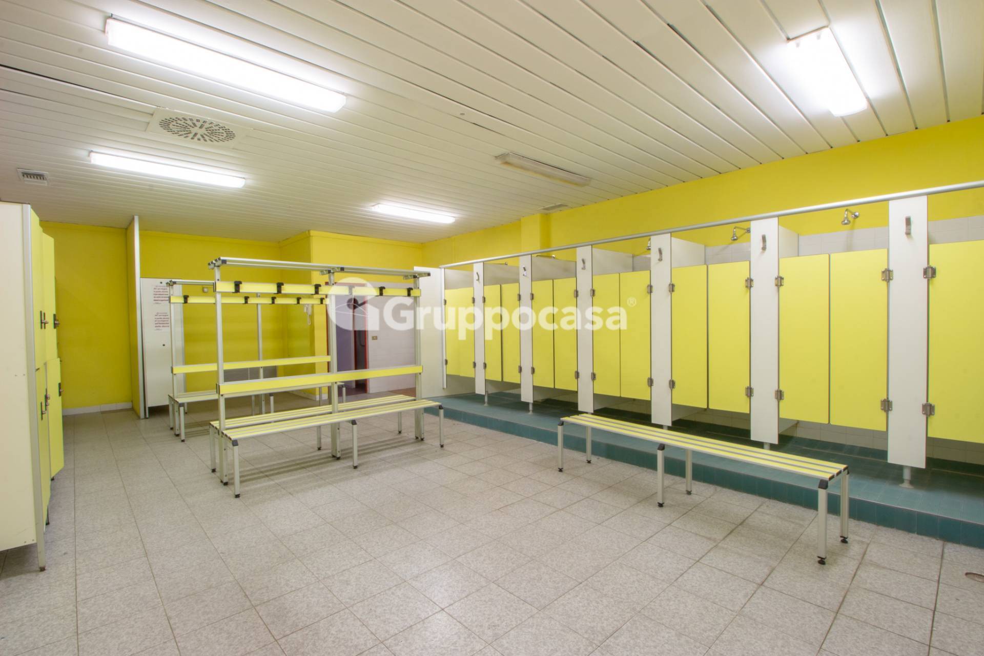 Capannone in vendita a Marcallo con Casone