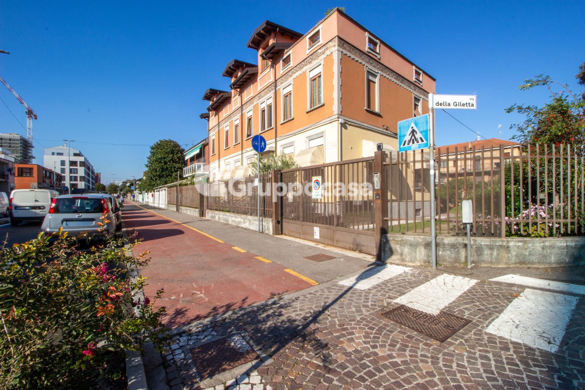 Deposito in vendita a Settimo Milanese