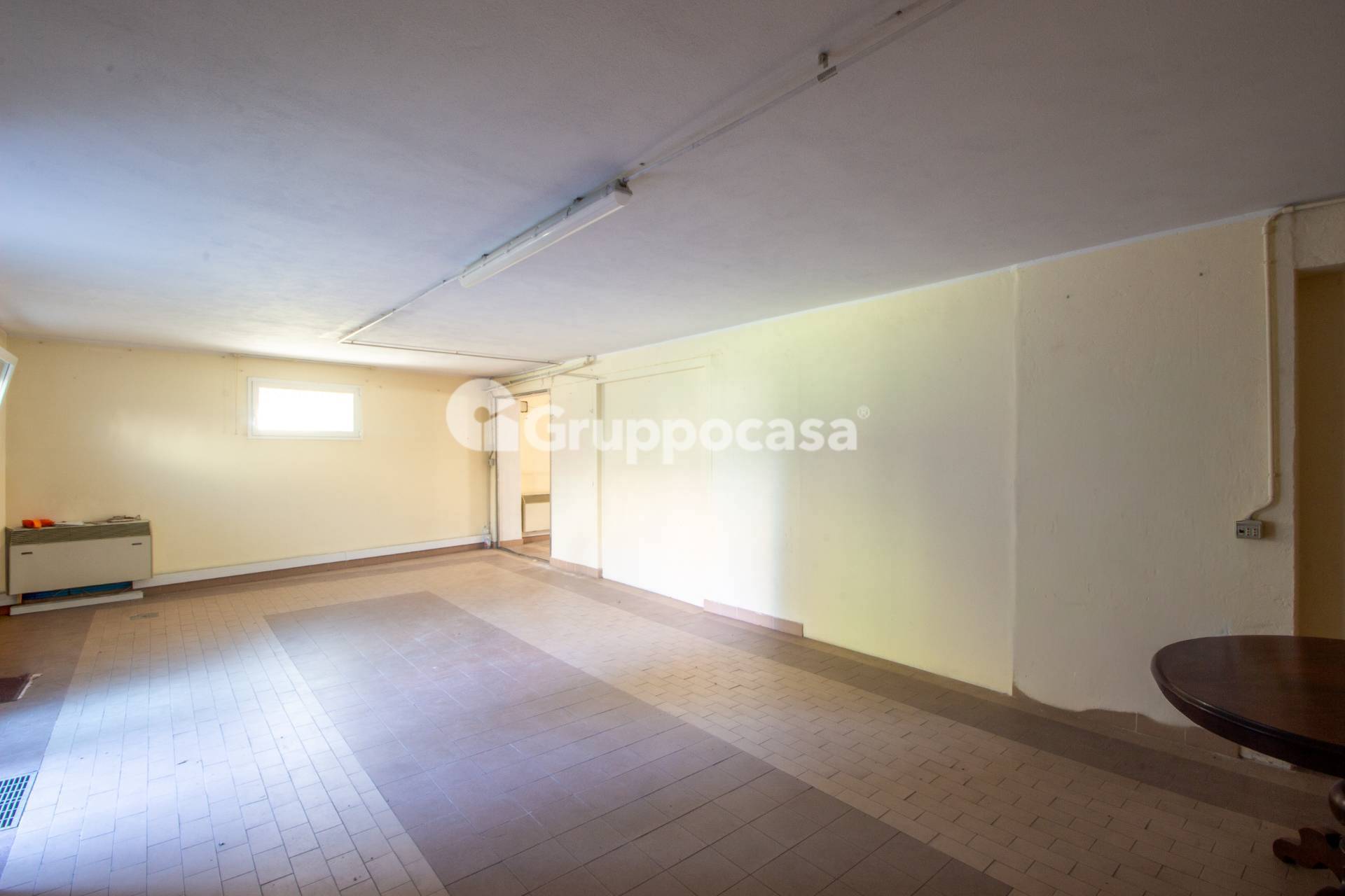 Deposito in vendita a Settimo Milanese