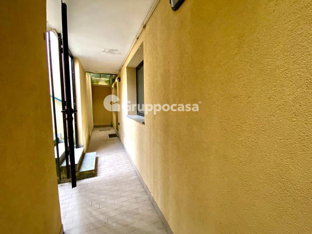 Locale commerciale in vendita a Robecco sul Naviglio