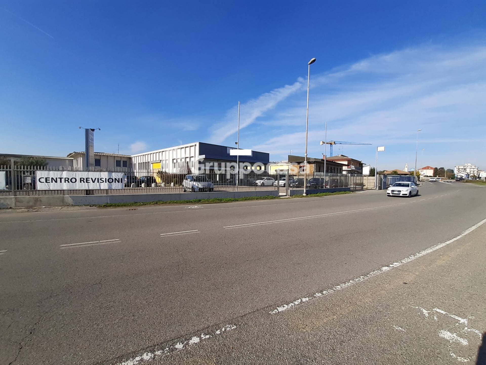 Capannone in vendita a Magenta