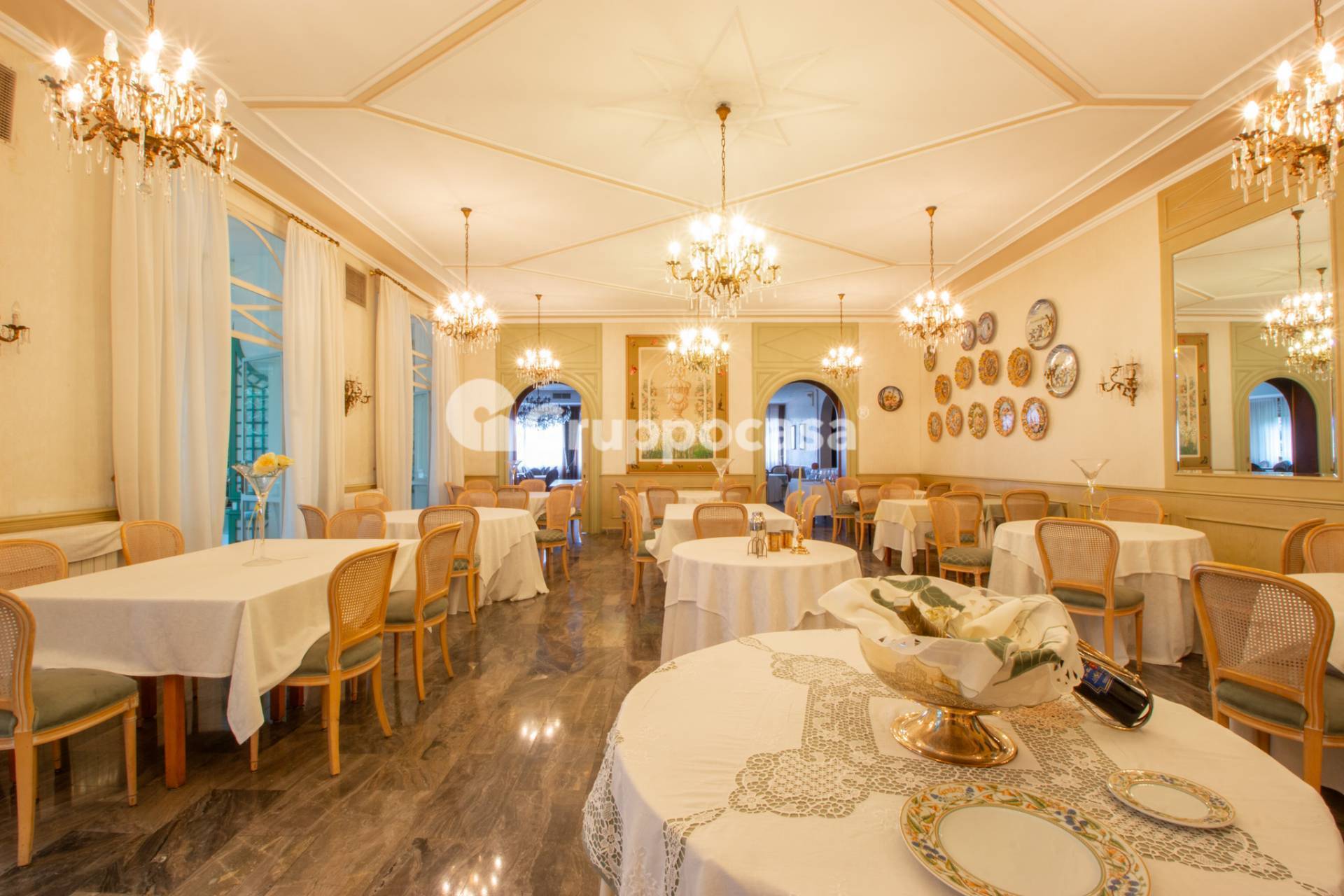 Intero Stabile in vendita a Boffalora sopra Ticino