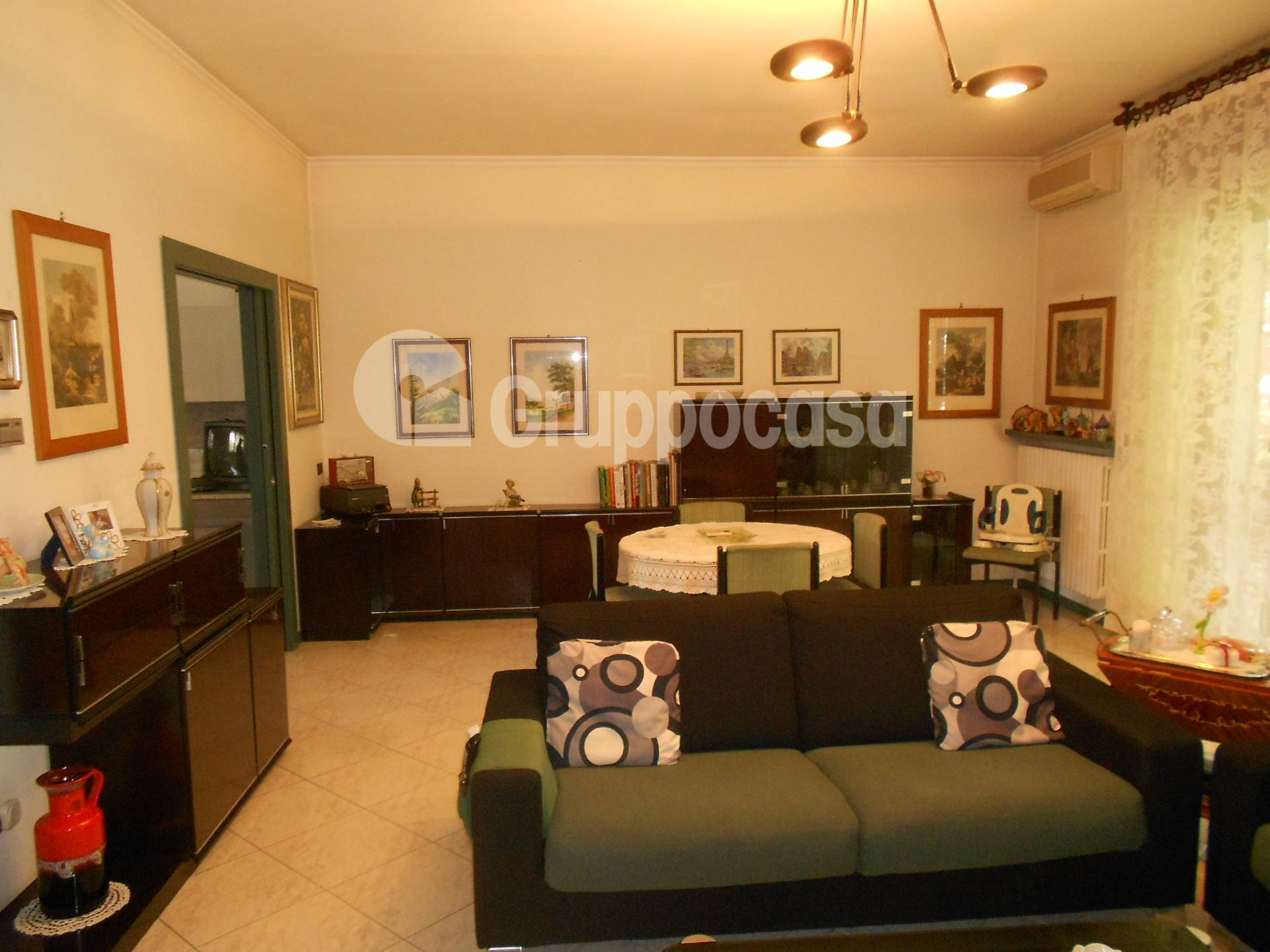 Porzione di villa bifamiliare in vendita a Corbetta