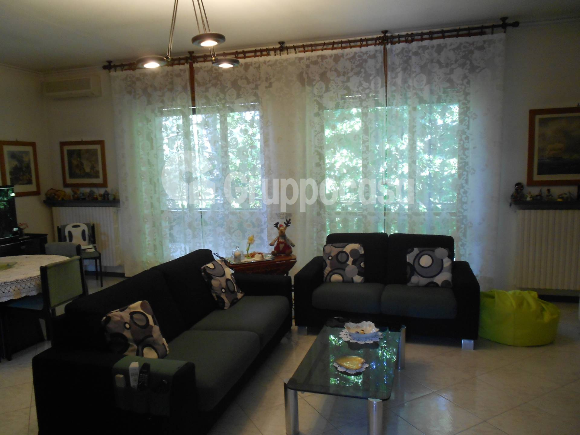 Porzione di villa bifamiliare in vendita a Corbetta