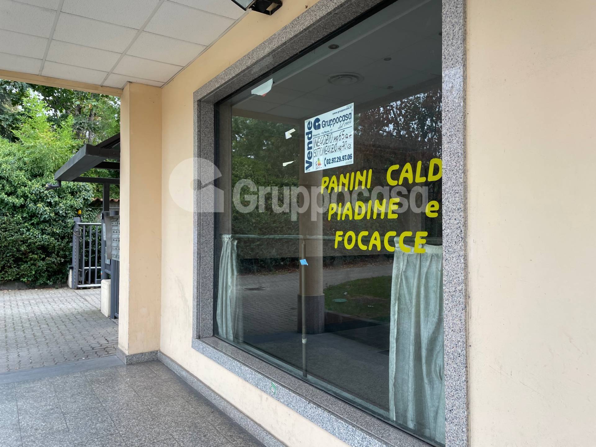 Locale commerciale in vendita a Magenta