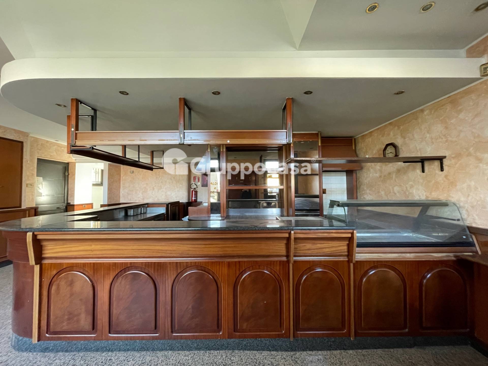 Locale commerciale in vendita a Magenta