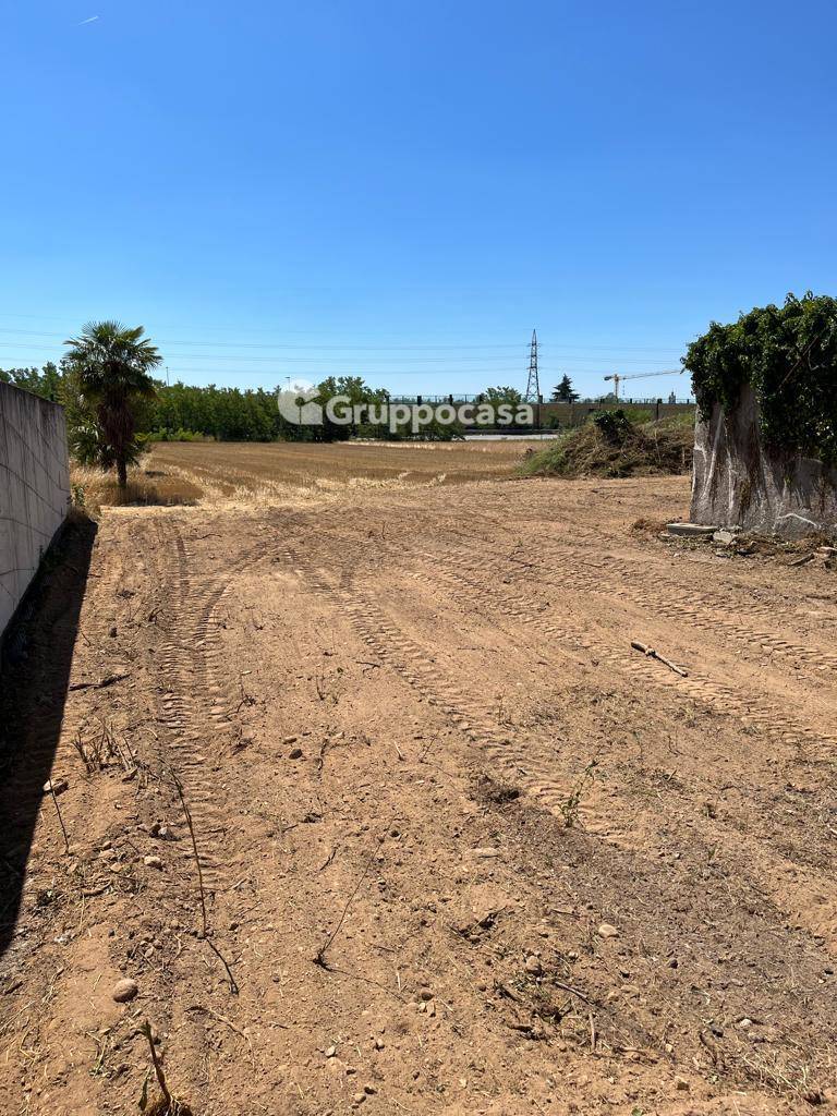 Terreno edificabile in vendita a Marcallo con Casone