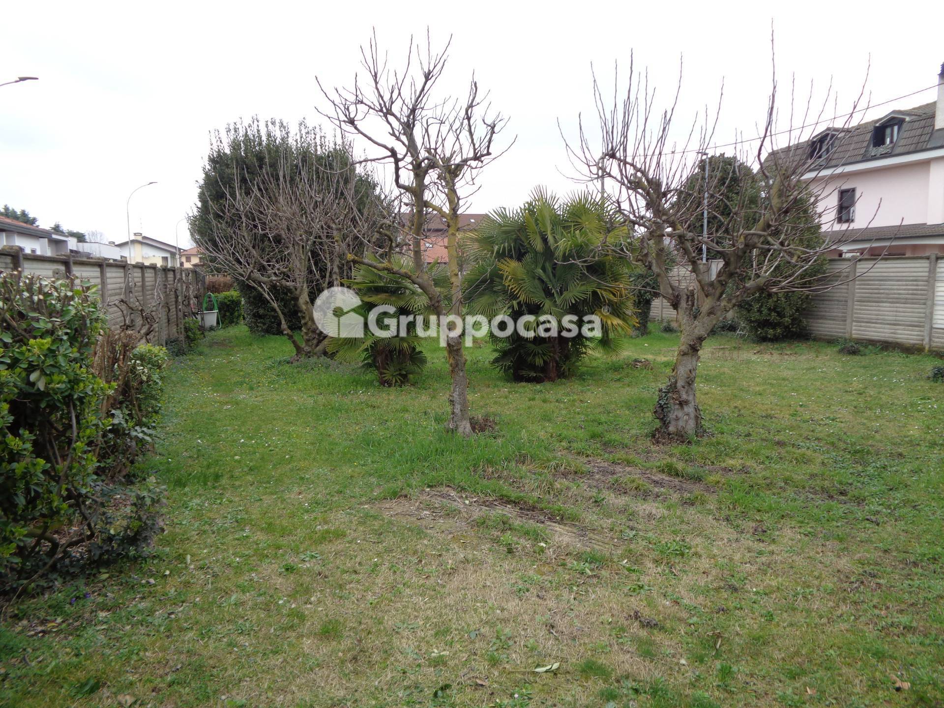 Terreno edificabile in vendita a Casorezzo