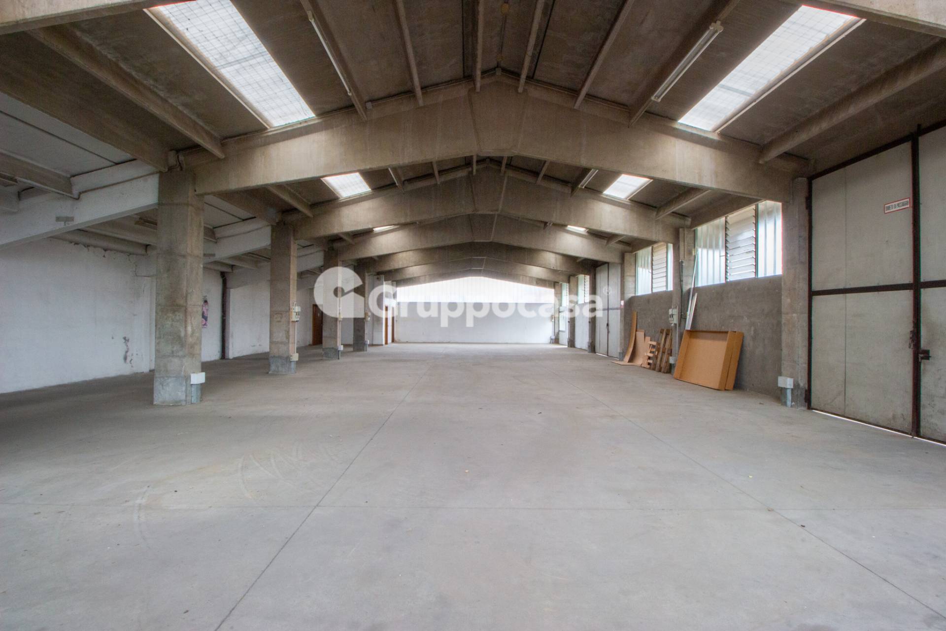 Capannone in vendita a Boffalora sopra Ticino