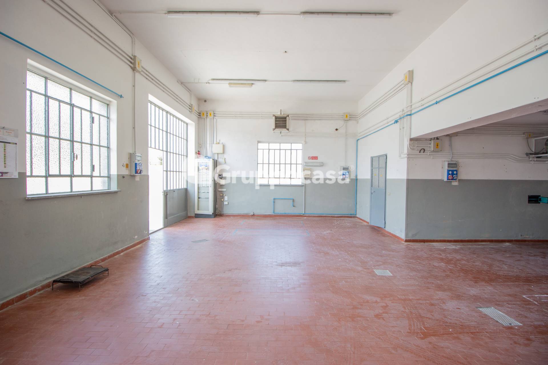 Capannone in affitto a Magenta