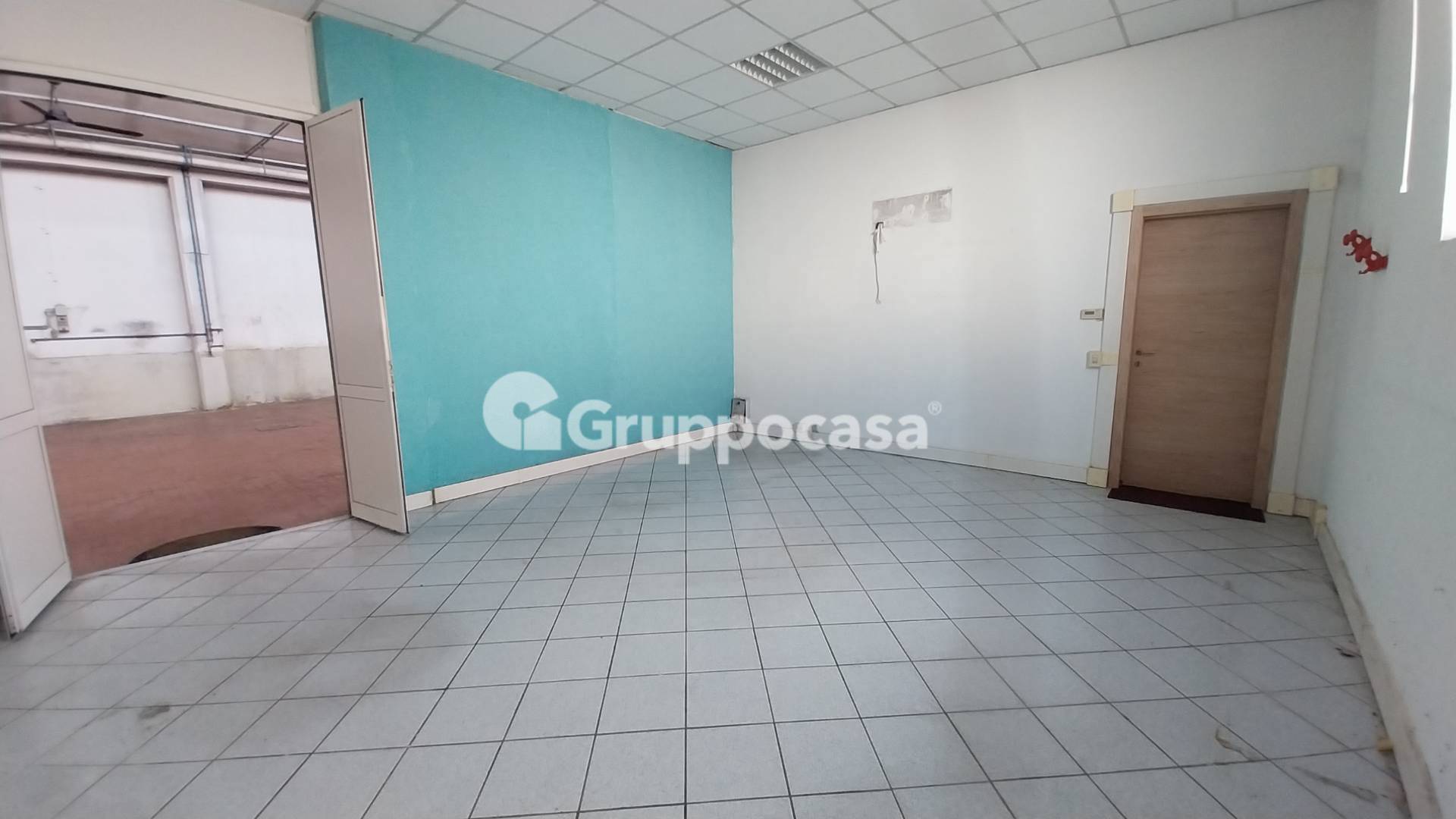 Capannone in affitto a Magenta