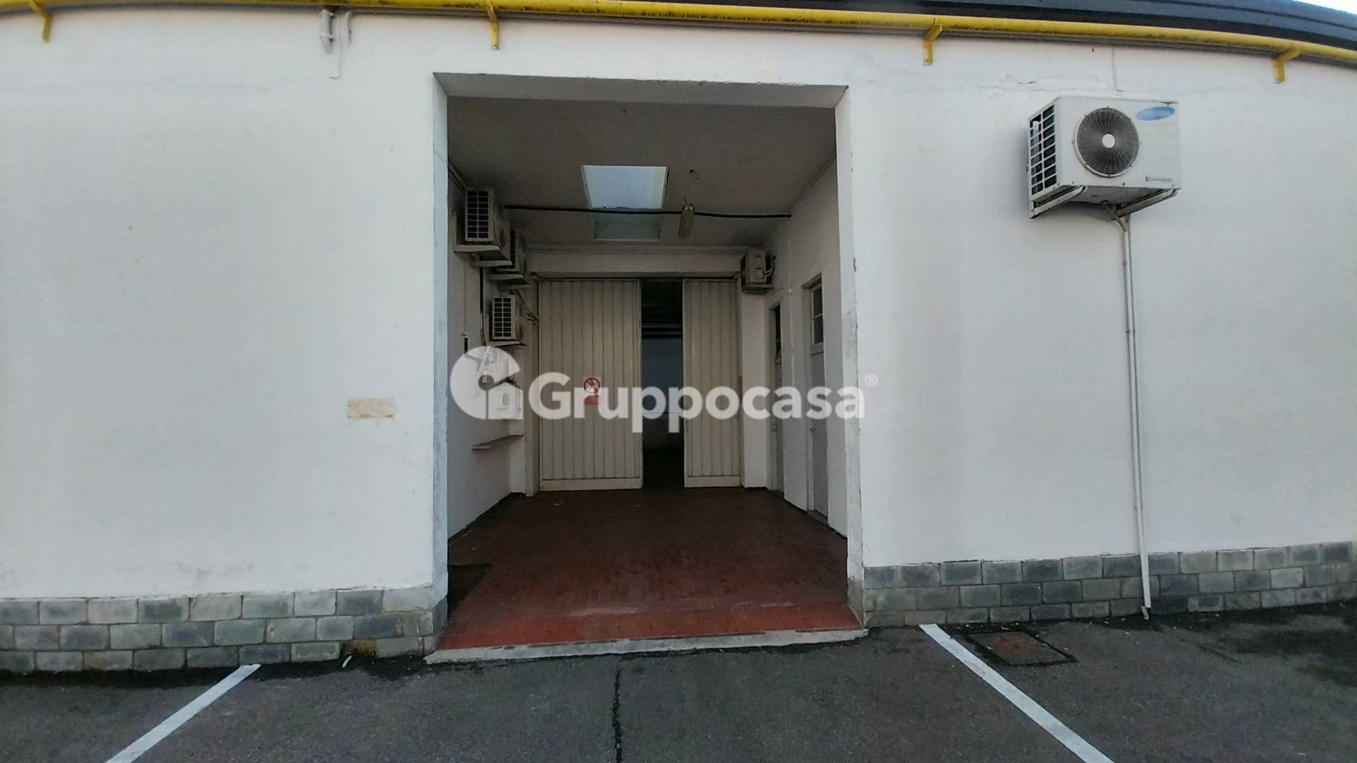 Capannone in affitto a Magenta